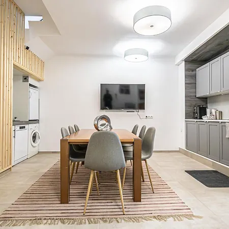 Appartement Elegant & Air Condition 5br - By The Danube River *