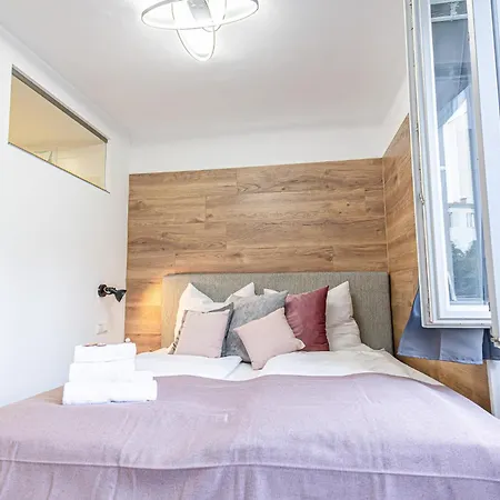 Elegant & Air Condition 5br - By The Danube River Krems an der Donau