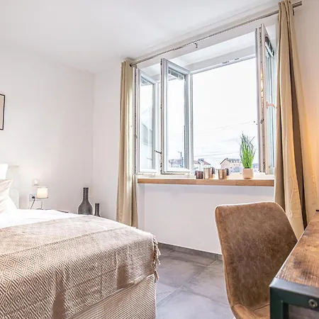 Appartement Elegant & Air Condition 5br - By The Danube River *
