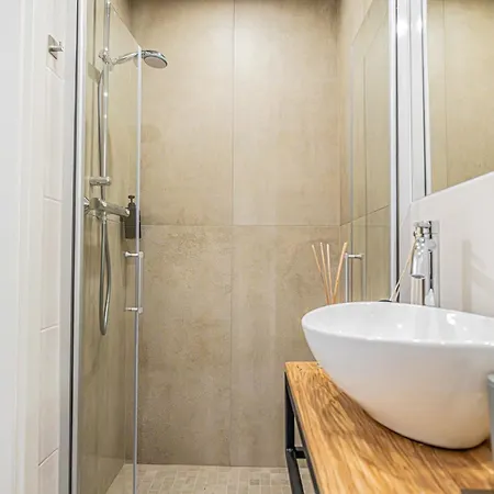 Elegant & Air Condition 5br - By The Danube River * Krems an der Donau