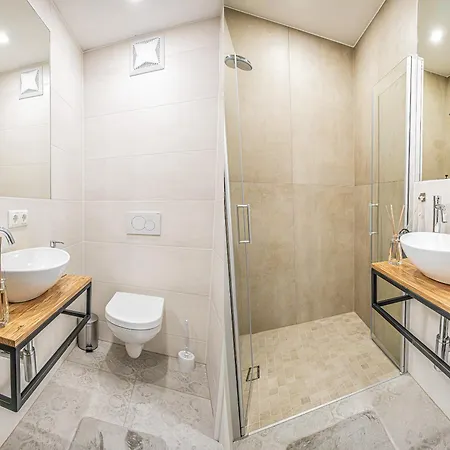 Elegant & Air Condition 5br - By The Danube River * Krems an der Donau